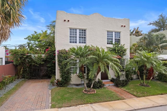217 Lytton Court, West Palm Beach FL 33405 - West Palm Beach, FL - Photo 2