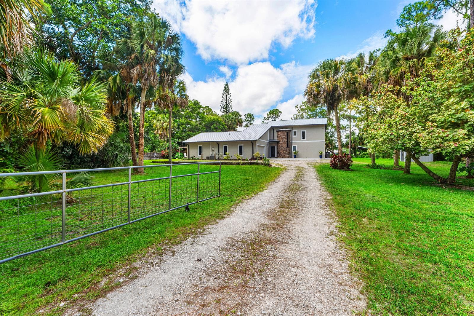 9743 169th Court N, Jupiter FL 33478 - Jupiter, FL - Photo 1