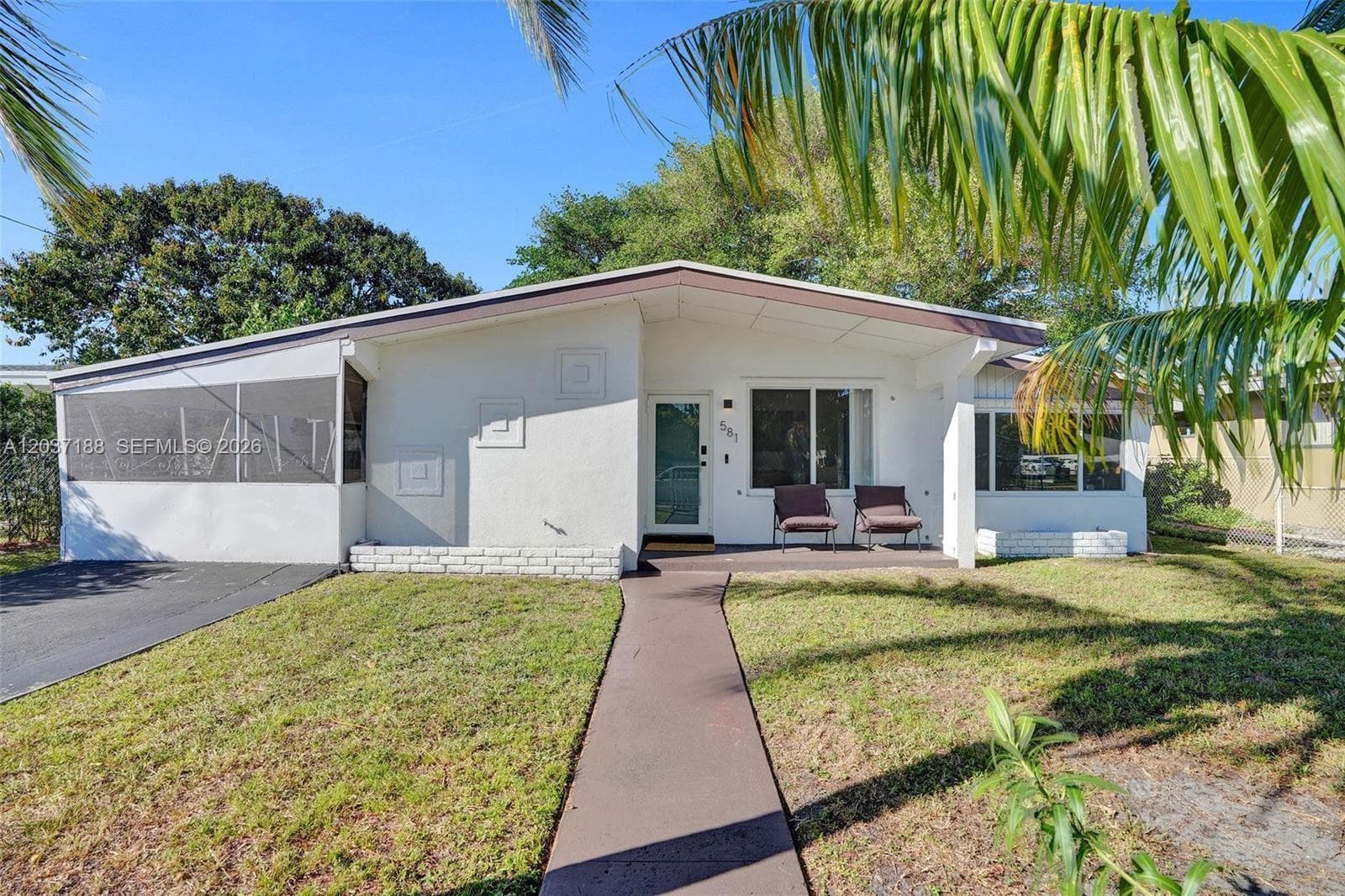 581 NE 175th Ter, North Miami Beach FL 33162