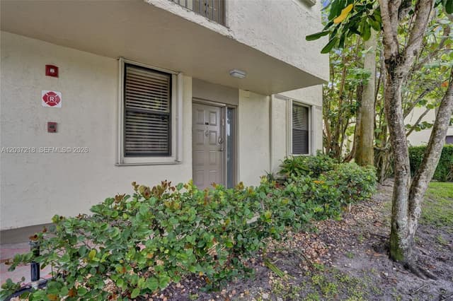 2908 S Carambola Cir S # 106, Coconut Creek FL 33066 - Coconut Creek, FL - Photo 5