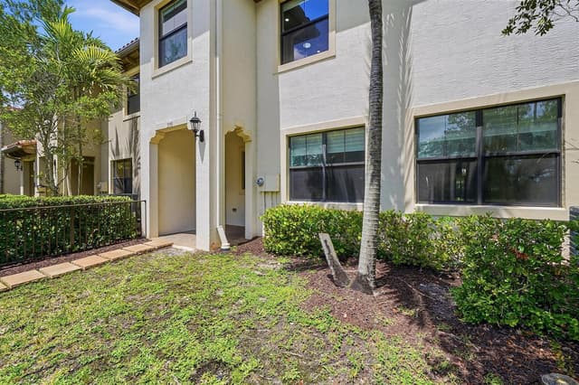 3390 NW 125th Avenue, Sunrise FL 33323 - Sunrise, FL - Photo 2