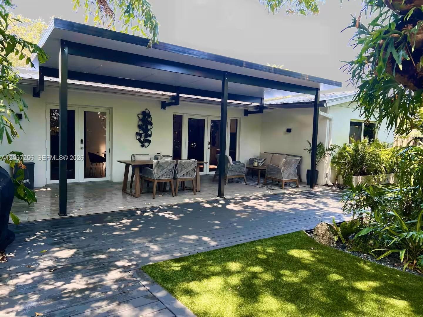 424 NE 28th Dr, Wilton Manors FL 33334