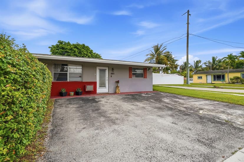 6871 SW 16th Court, North Lauderdale FL 33068