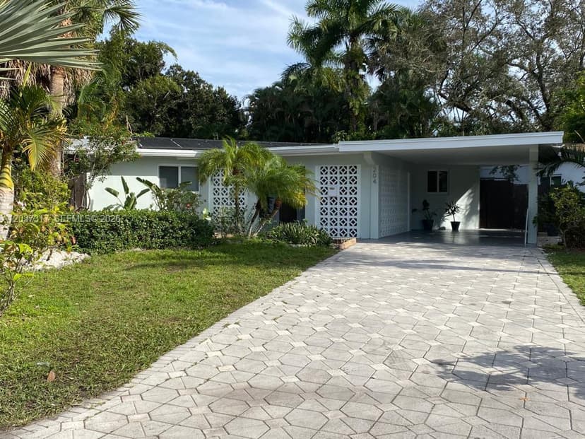 204 SW 19th Ave, Fort Lauderdale FL 33312