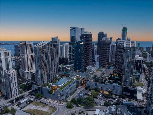 68 SE 6th St # 3506, Miami FL 33131 - Miami, FL - Photo 2