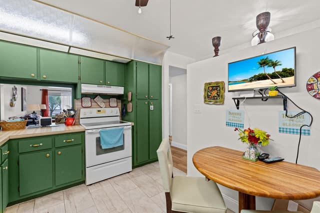 6095 N Sabal Palm Boulevard # 207, Tamarac FL 33319 - Tamarac, FL - Photo 5