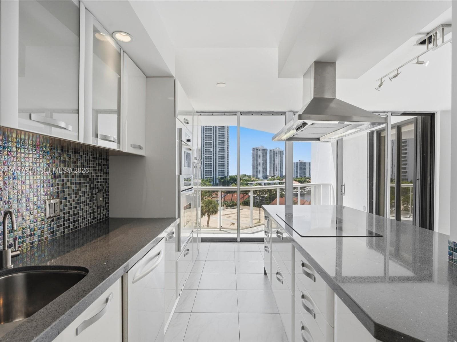 3610 Yacht Club Dr # 702, Aventura FL 33180