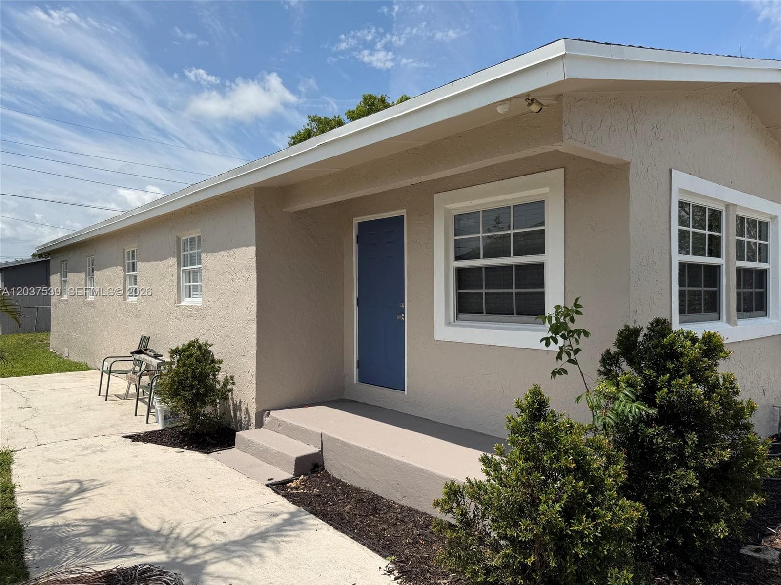 2910 NW 25th St, Fort Lauderdale FL 33311