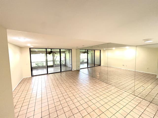4807 Esedra Court, Lake Worth FL 33467 - Lake Worth, FL - Photo 5