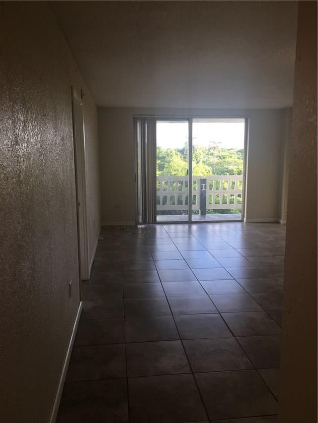 15600 NW 7th Avenue # 421, Miami FL 33169 - Miami, FL - Photo 4