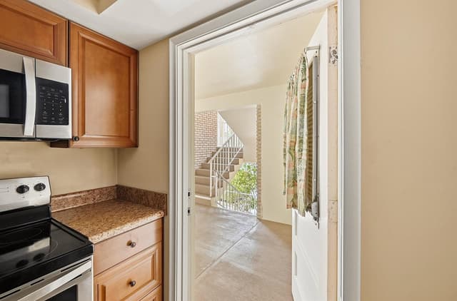 5570 Tamberlane Circle # 229, Palm Beach Gardens FL 33418 - Palm Beach Gardens, FL - Photo 5