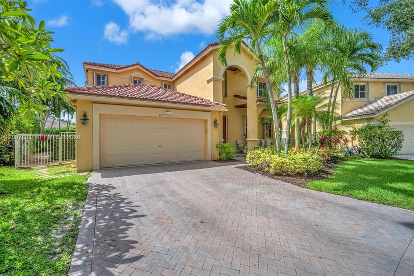 4110 Laurel Ridge Cir, Weston FL 33331