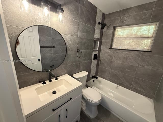 1700 SW 69th Ter, North Lauderdale FL 33068 - North Lauderdale, FL - Photo 6