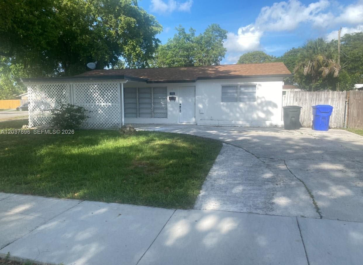 1700 SW 69th Ter, North Lauderdale FL 33068 - North Lauderdale, FL - Photo 1