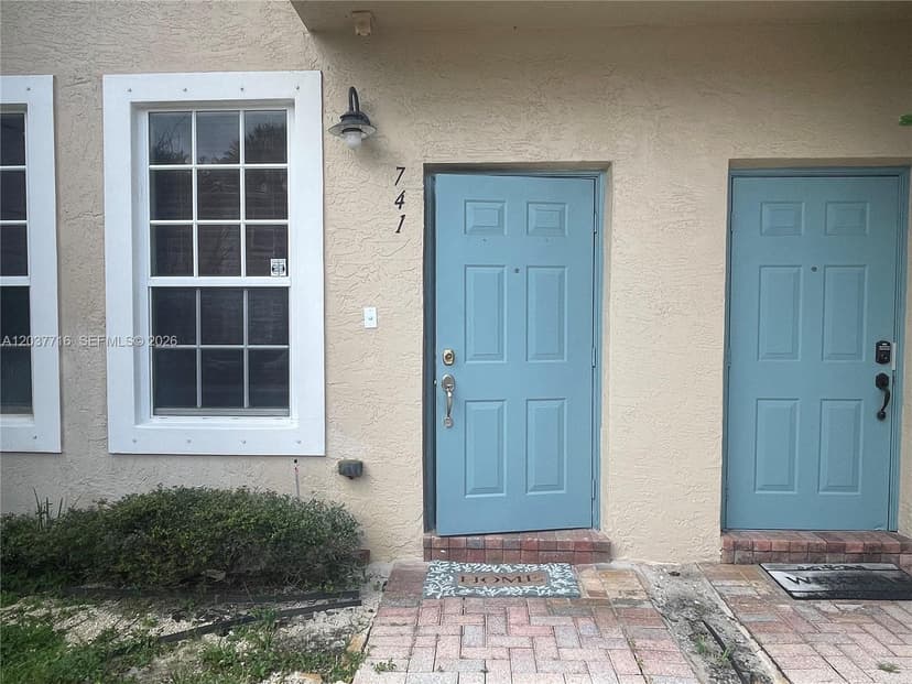 741 NW 42nd Ave, Plantation FL 33317