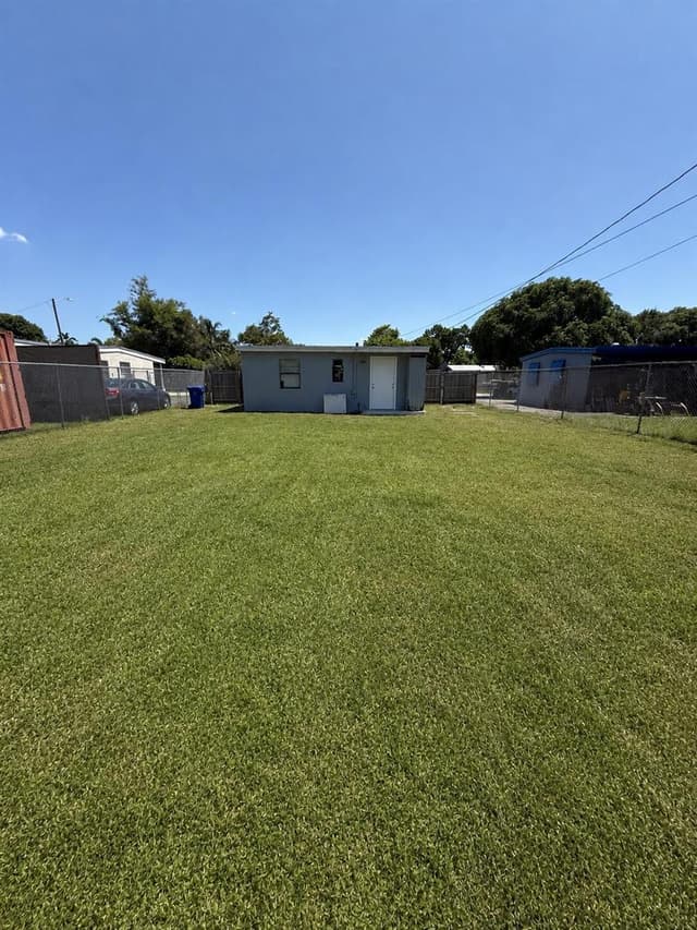 2349 NW 13th Court, Fort Lauderdale FL 33311 - Fort Lauderdale, FL - Photo 7