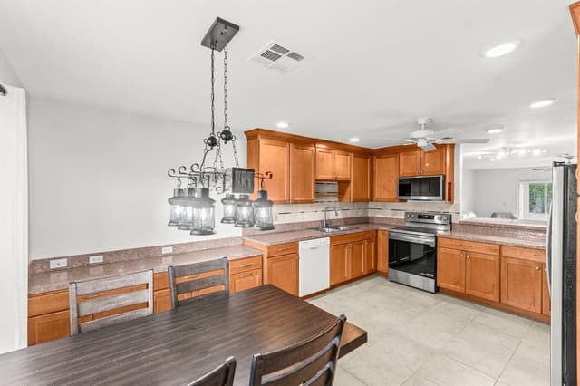 5074 Privet Place # B, Delray Beach FL 33484 - Delray Beach, FL - Photo 2