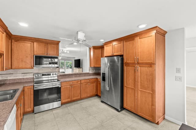 5074 Privet Place # B, Delray Beach FL 33484 - Delray Beach, FL - Photo 3