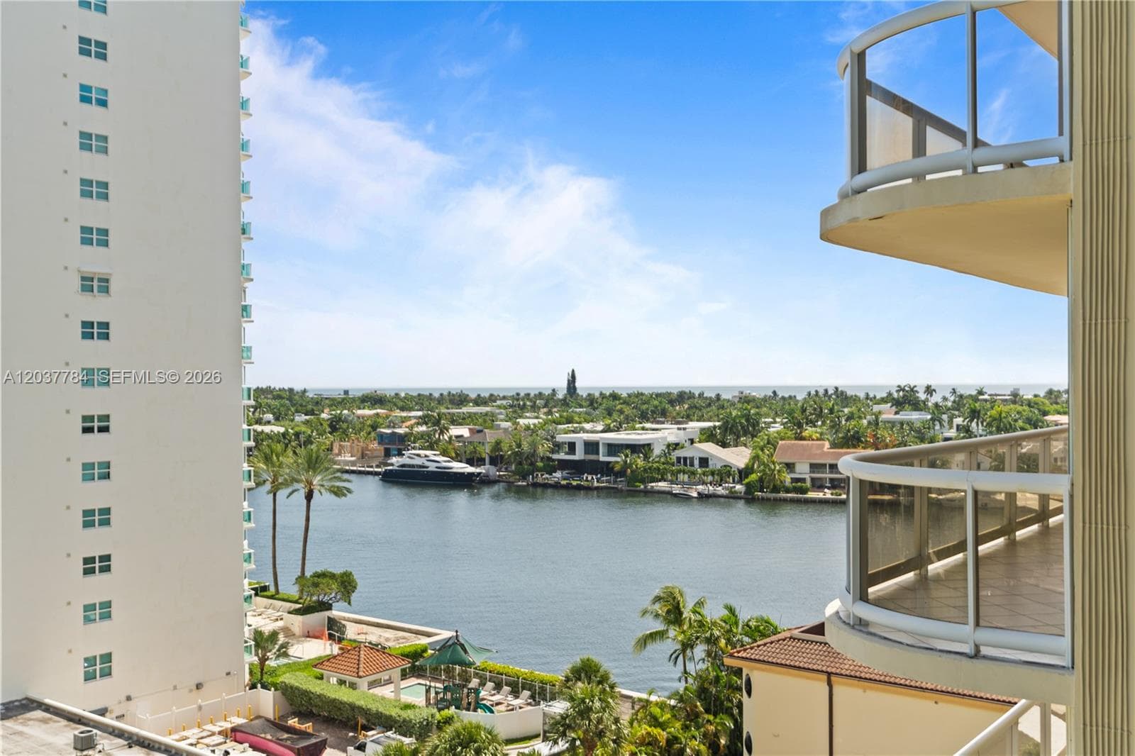 20191 E Country Club Dr # 803, Aventura FL 33180