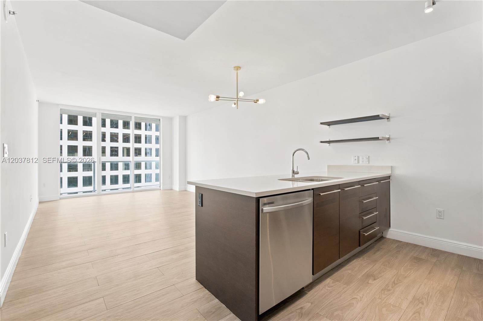 500 Brickell Av # 1906, Miami FL 33131