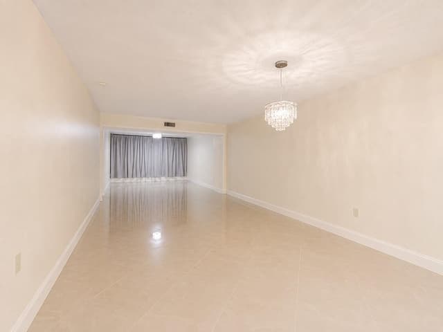3516 Whitehall Drive # 105, West Palm Beach FL 33401 - West Palm Beach, FL - Photo 5