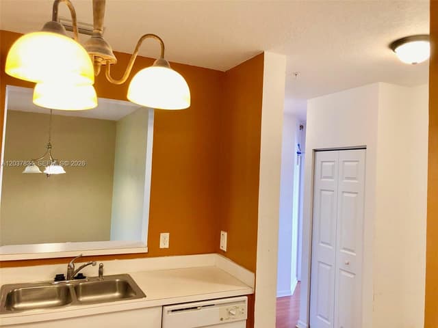 1165 Golden Lakes Blvd # 1226, West Palm Beach FL 33411 - West Palm Beach, FL - Photo 7