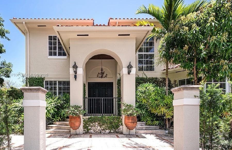 797 Glenridge Rd, Key Biscayne FL 33149