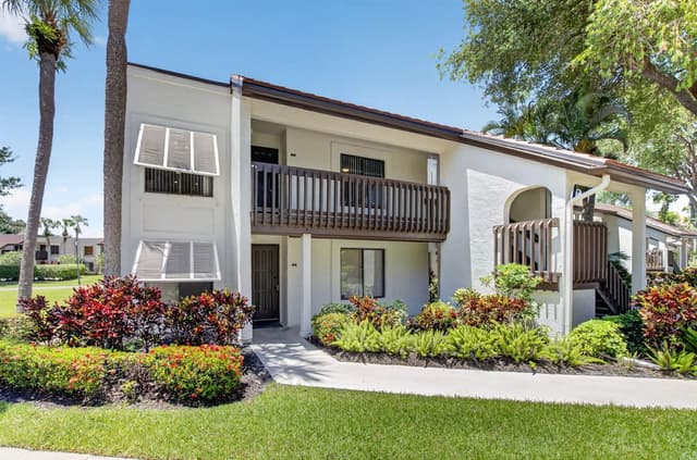 10187 Mangrove Drive # 201, Boynton Beach FL 33437 - Boynton Beach, FL - Photo 2