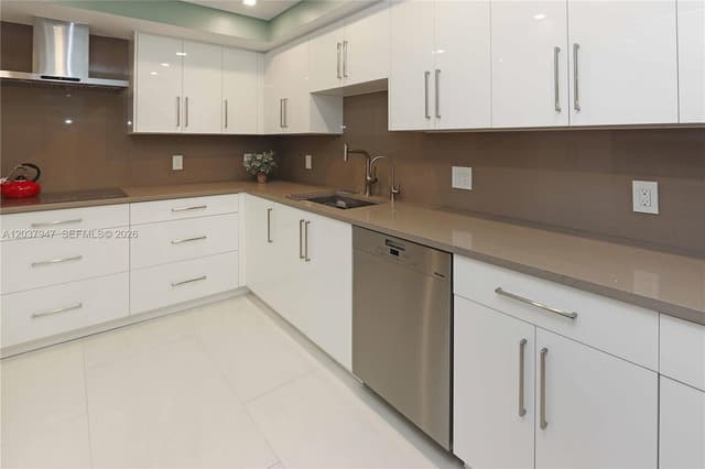3900 Galt Ocean Dr # 403, Fort Lauderdale FL 33308 - Fort Lauderdale, FL - Photo 4