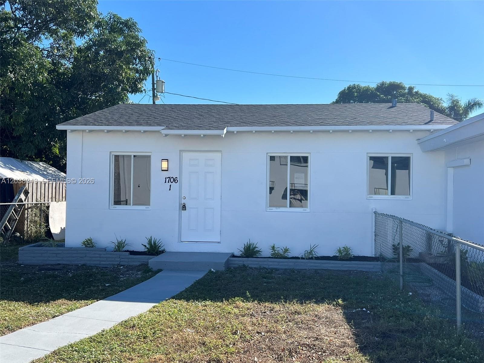 1706 Arthur St, Hollywood FL 33020