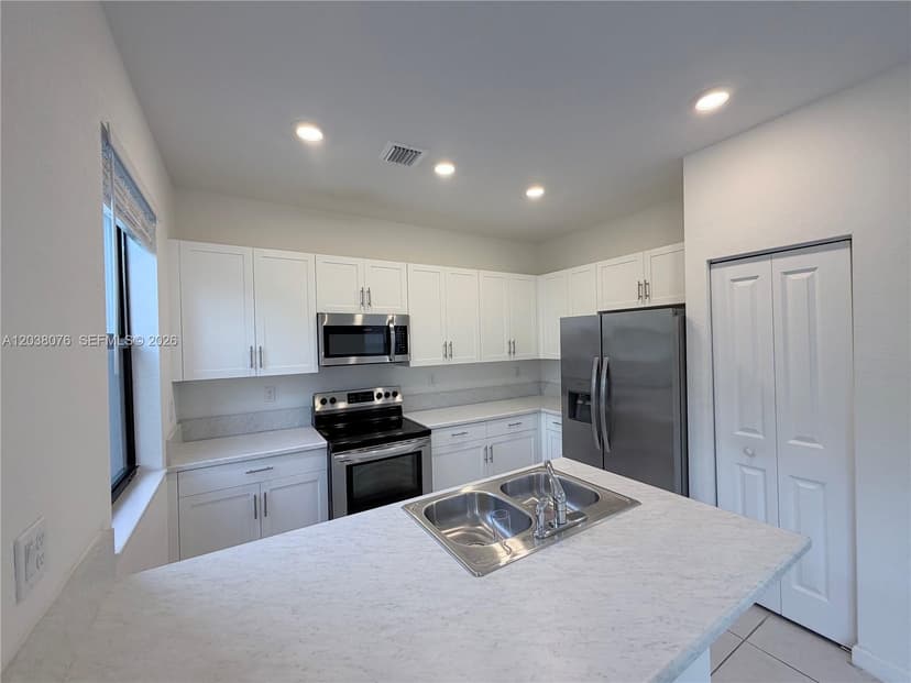 13421 SW 287th Ter, Homestead FL 33033