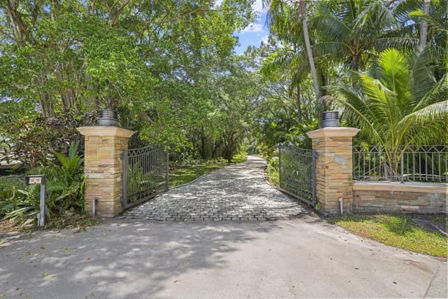 6001 Le Lac Road, Boca Raton FL 33496 - Boca Raton, FL - Photo 3