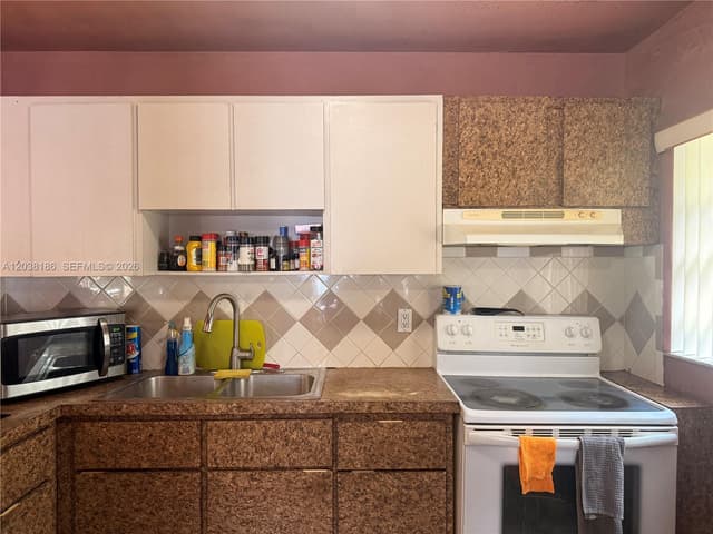 15350 SW 308th St, Homestead FL 33033 - Homestead, FL - Photo 2