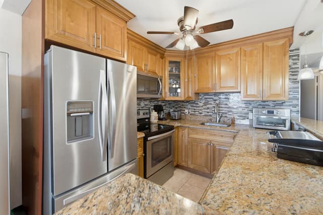 170 Kent J, West Palm Beach FL 33417 - West Palm Beach, FL - Photo 7