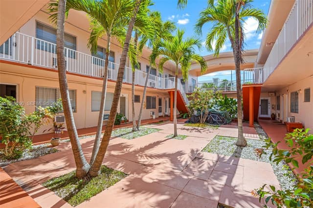 7840 Harding Ave # 3, Miami Beach FL 33141 - Miami Beach, FL - Photo 2