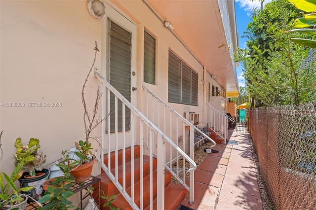 7840 Harding Ave # 3, Miami Beach FL 33141 - Miami Beach, FL - Photo 3