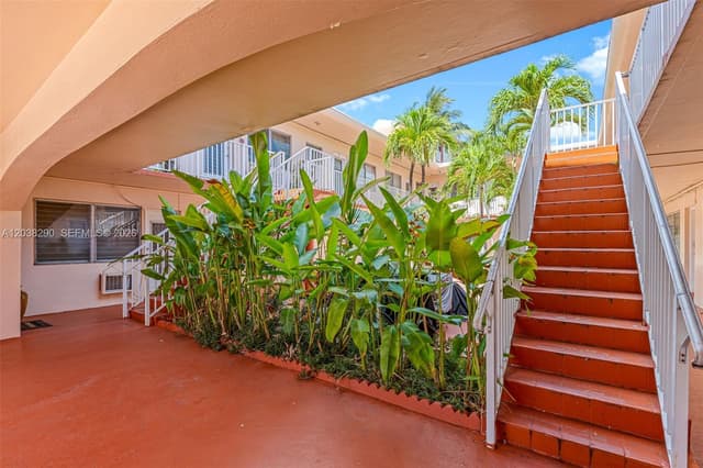 7840 Harding Ave # 3, Miami Beach FL 33141 - Miami Beach, FL - Photo 4