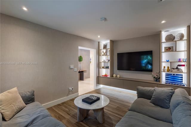 2021 NE 212th St, Miami FL 33179 - Miami, FL - Photo 5