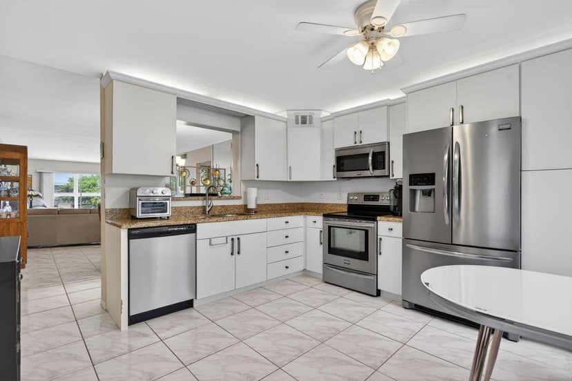 3202 Portofino Point # O3, Coconut Creek FL 33066