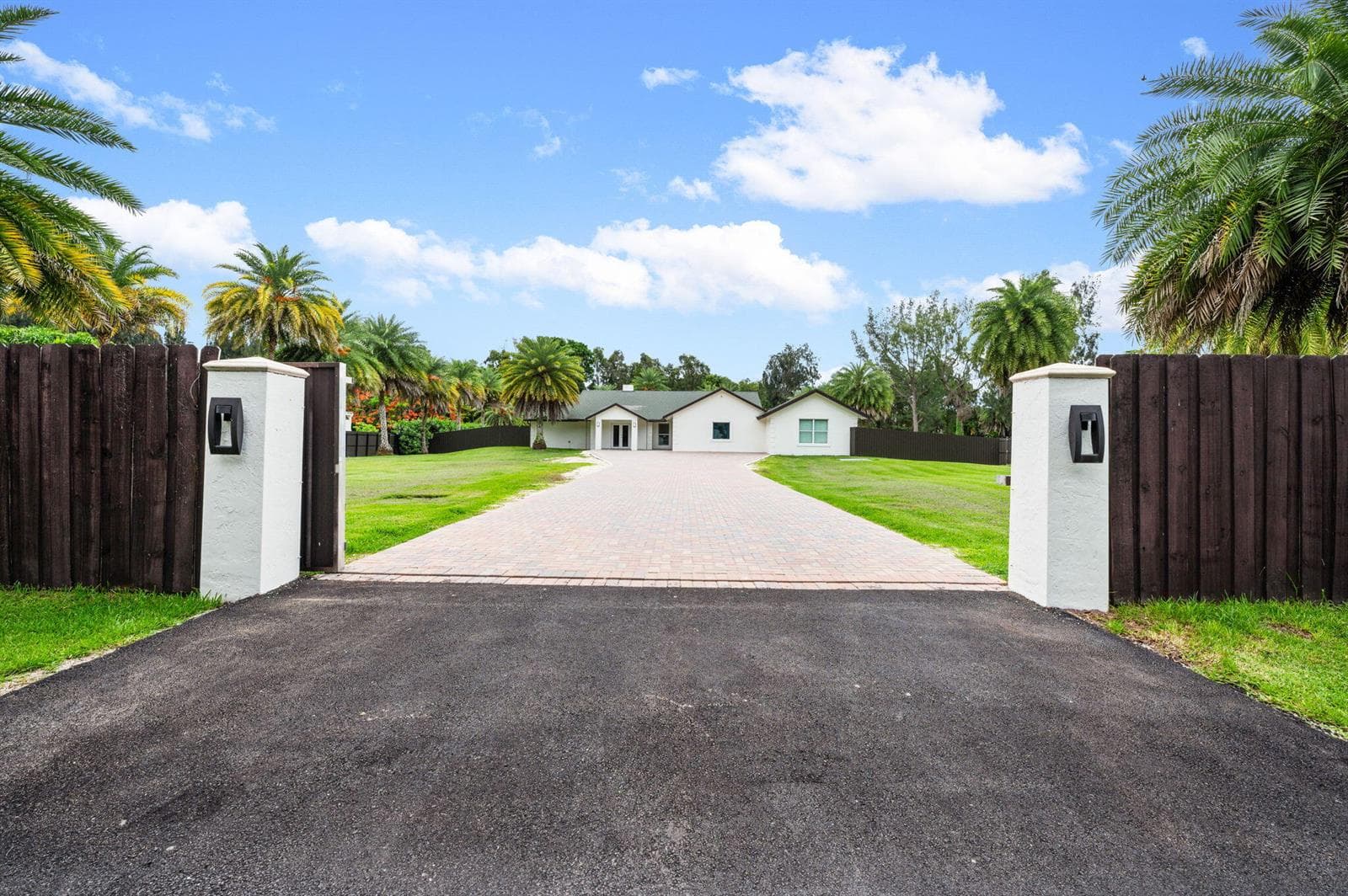 5700 SW 196th Lane, Southwest Ranches FL 33332 - Southwest Ranches, FL - Photo 1