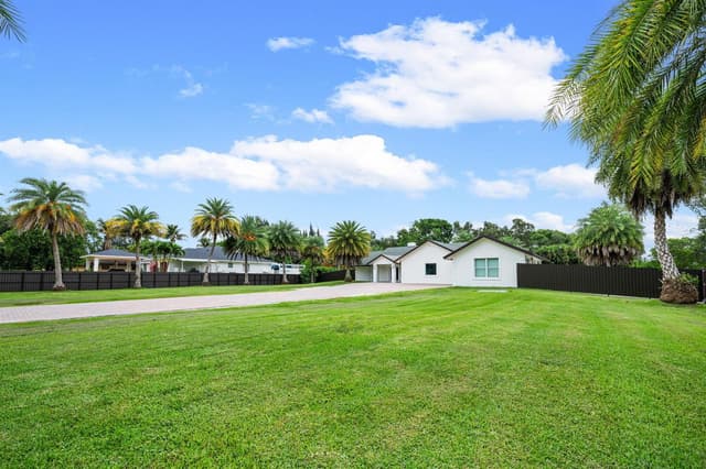 5700 SW 196th Lane, Southwest Ranches FL 33332 - Southwest Ranches, FL - Photo 5