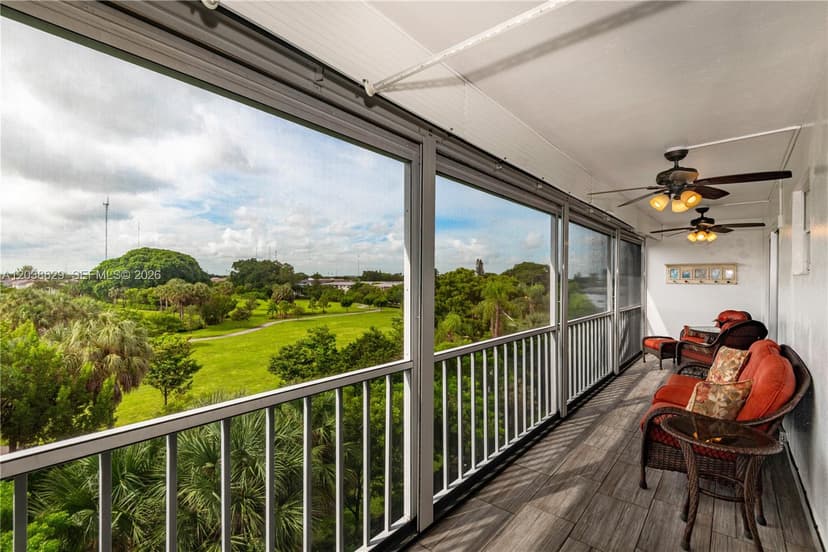 4800 Hillcrest Ln # 501, Hollywood FL 33021
