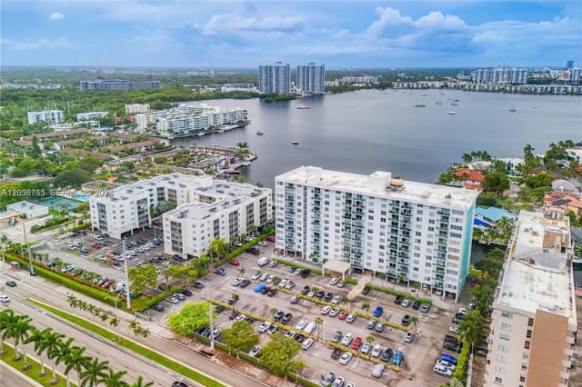 2841 NE 163rd St # 704, North Miami Beach FL 33160 - North Miami Beach, FL - Photo 2