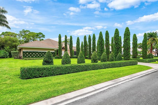1697 Mayacoo Lakes Boulevard, West Palm Beach FL 33411 - West Palm Beach, FL - Photo 2