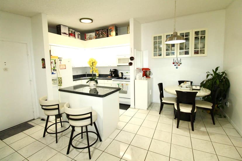 9342 S Belfort Circle # 214, Tamarac FL 33321