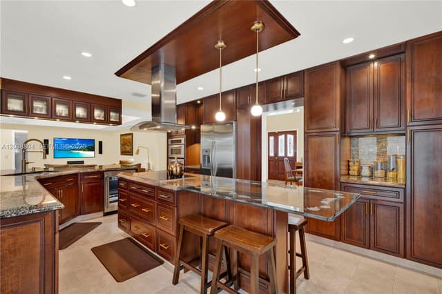 8940 SW 160th St, Palmetto Bay FL 33157 - Palmetto Bay, FL - Photo 3