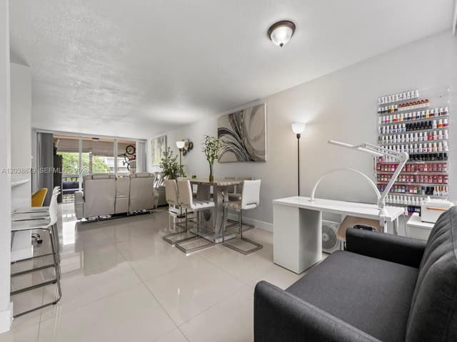 7021 Environ Blvd # 320, Lauderhill FL 33319 - Lauderhill, FL - Photo 2