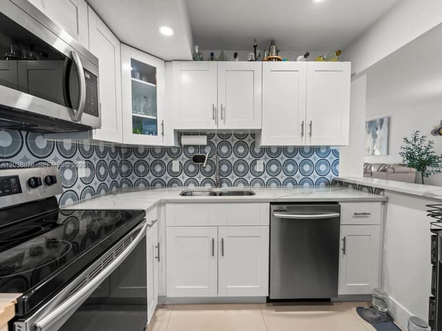 7021 Environ Blvd # 320, Lauderhill FL 33319 - Lauderhill, FL - Photo 6