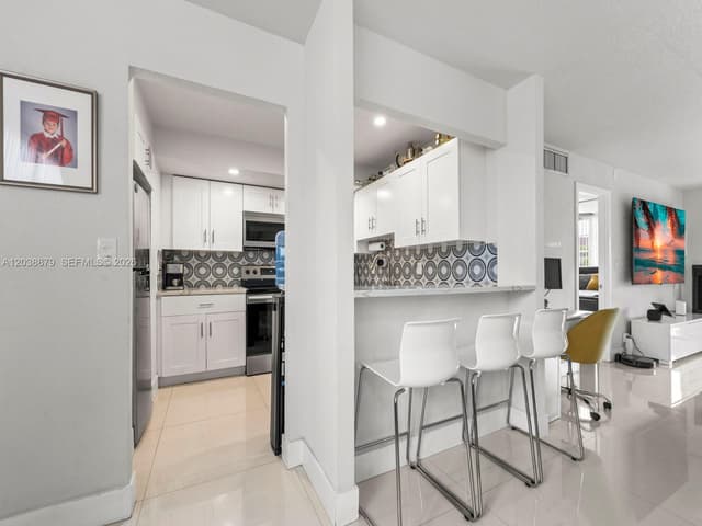 7021 Environ Blvd # 320, Lauderhill FL 33319 - Lauderhill, FL - Photo 4