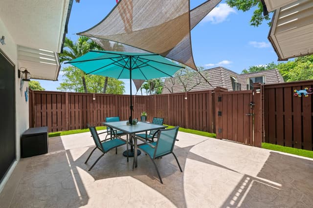 2512 SW 15th Street, Deerfield Beach FL 33442 - Deerfield Beach, FL - Photo 4